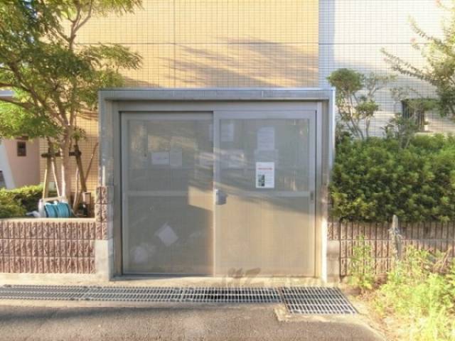 ゴミ置き場