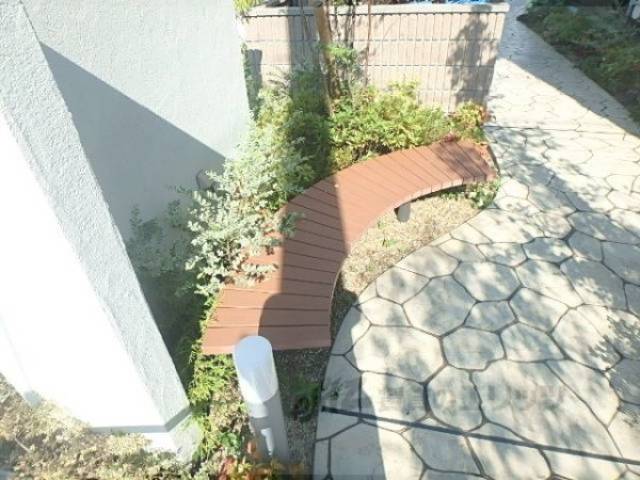 ベンチ
