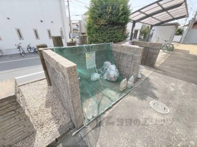 ゴミ置き場