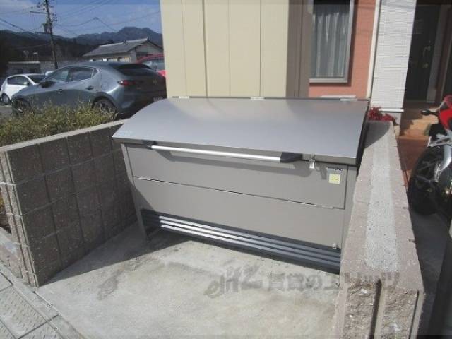 ゴミ置き場