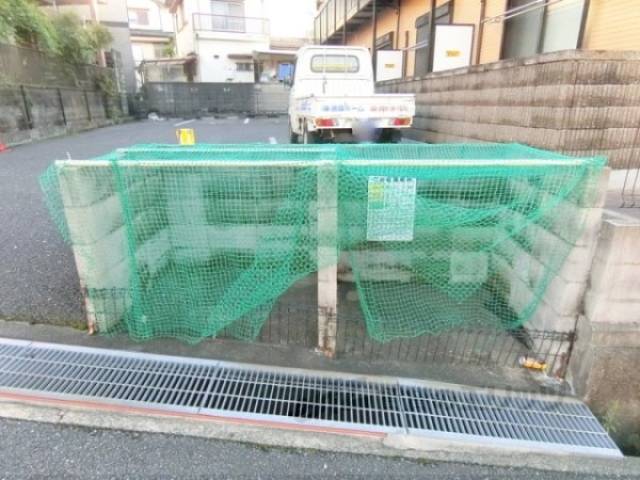 ゴミ置き場