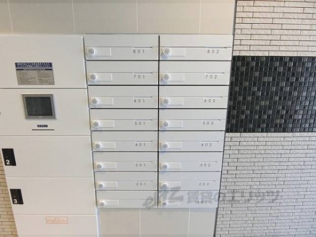 集合ポスト　建築中