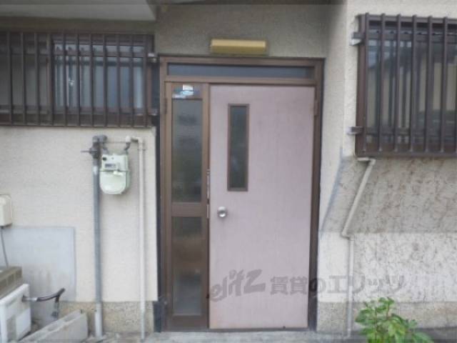 エントランス　西側