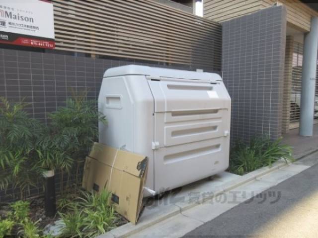 ゴミ置き場