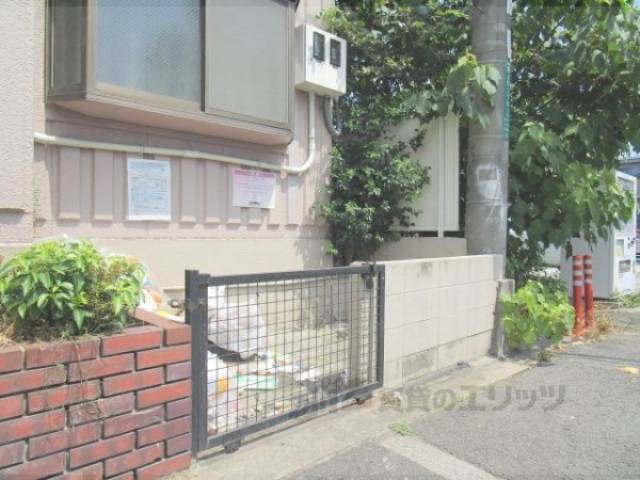 ゴミ置き場