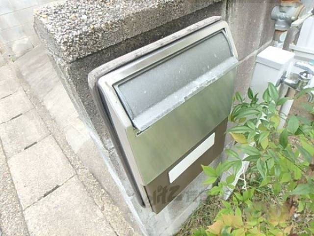 ポスト