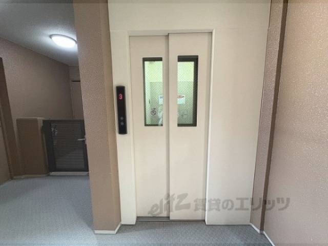 エレベーター