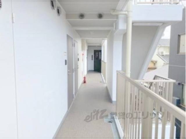 廊下　３階