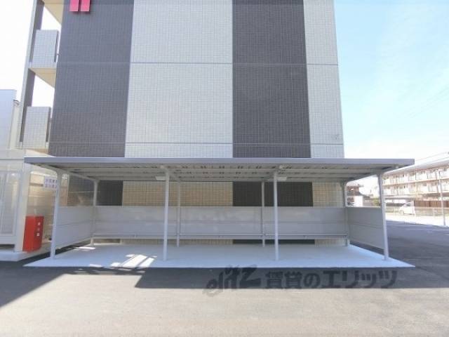 駐輪場　オートロック