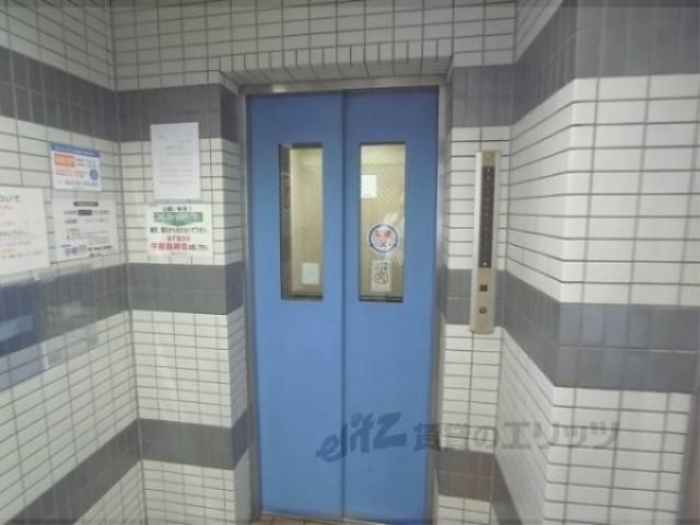 エレベーター