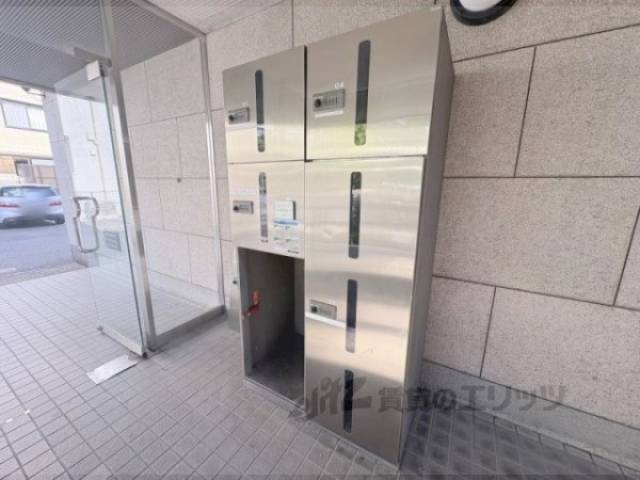 宅配ボックス