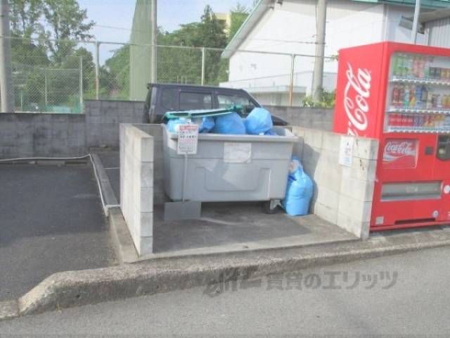ゴミ置き場