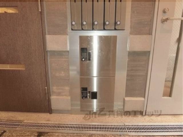 宅配ボックス