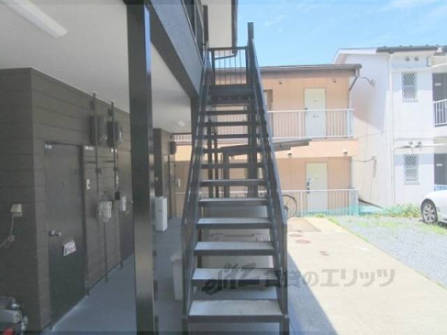 通路　階段