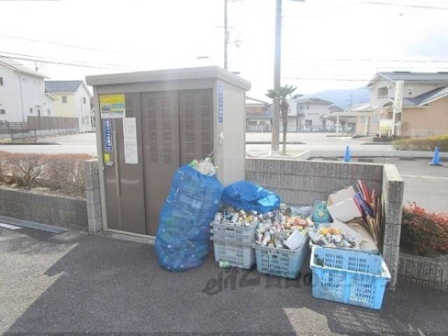 ゴミ置き場