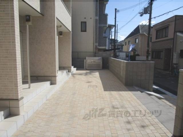 通路　大通り