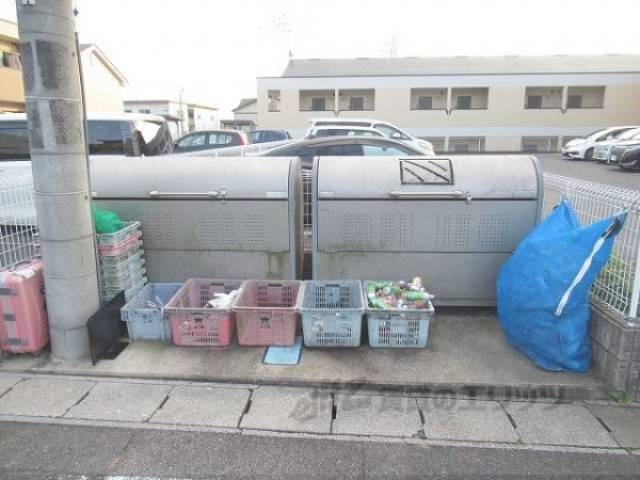 ゴミ置き場