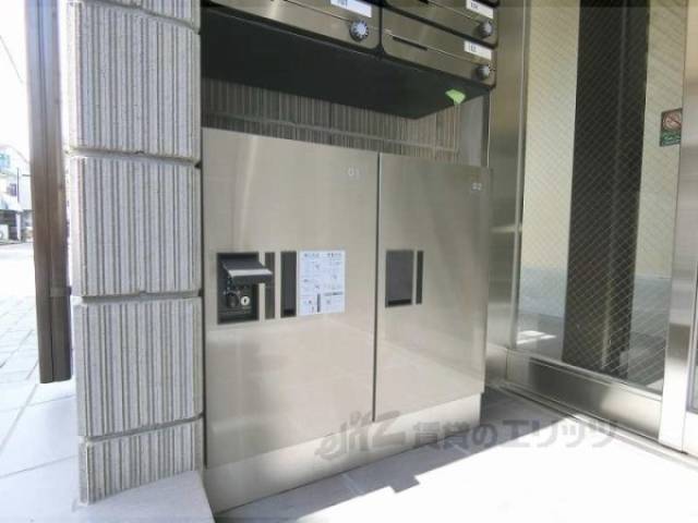 宅配ボックス