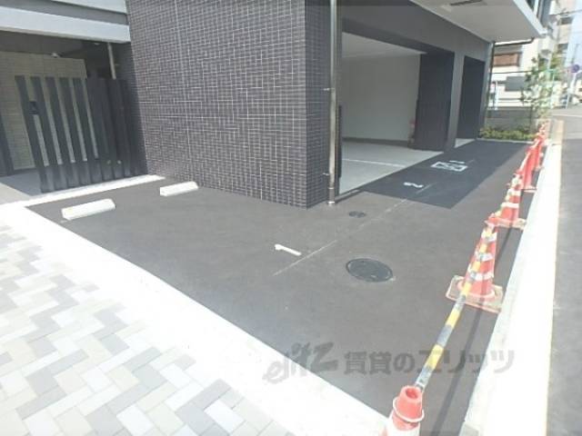 駐車場　屋根無し