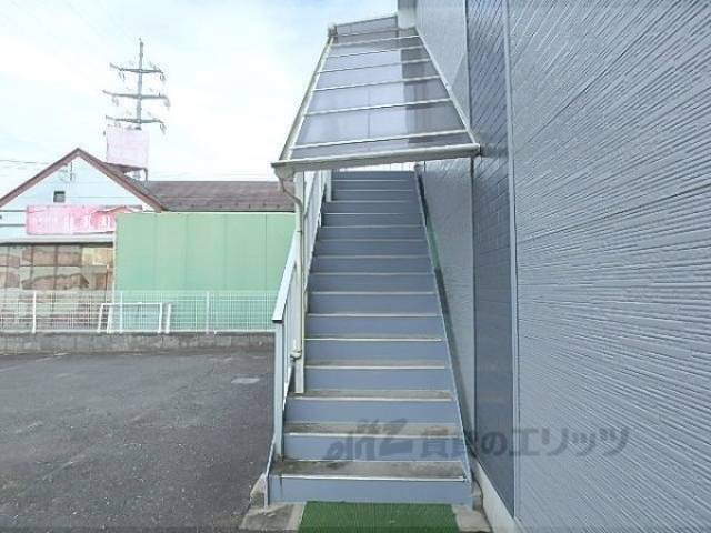 エントランス　階段