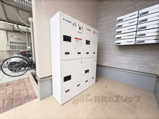 宅配ボックス