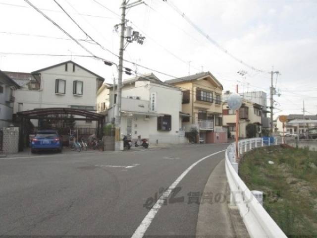前面道路　正面