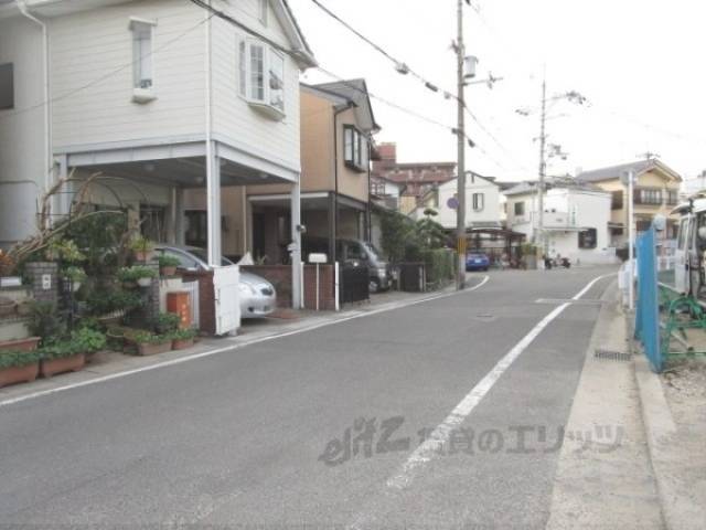 前面道路　正面