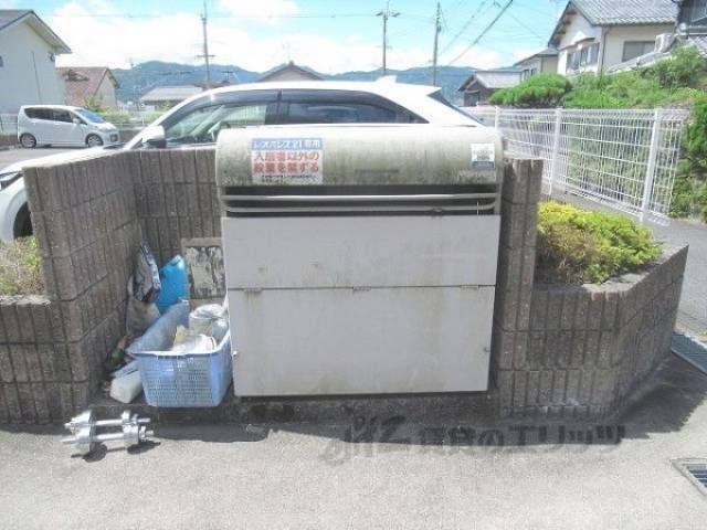 ゴミ置き場
