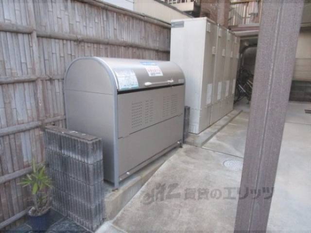 ゴミ置き場