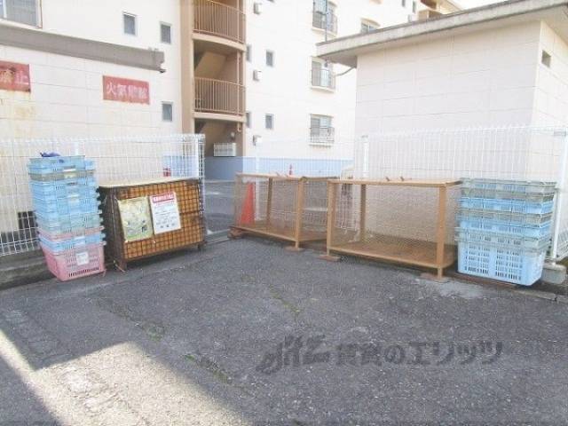 ゴミ置き場