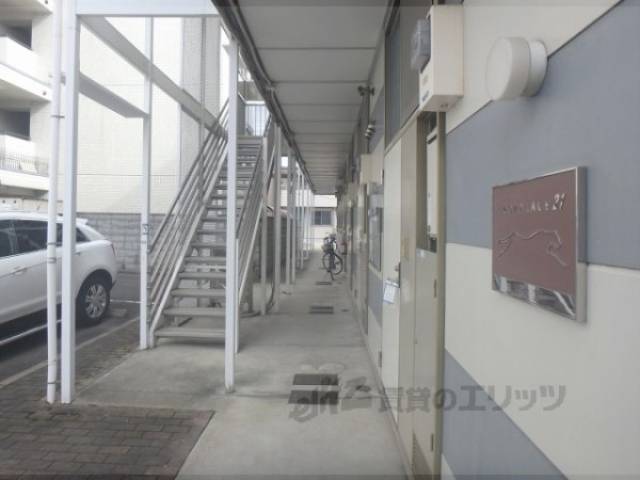 通路　一階