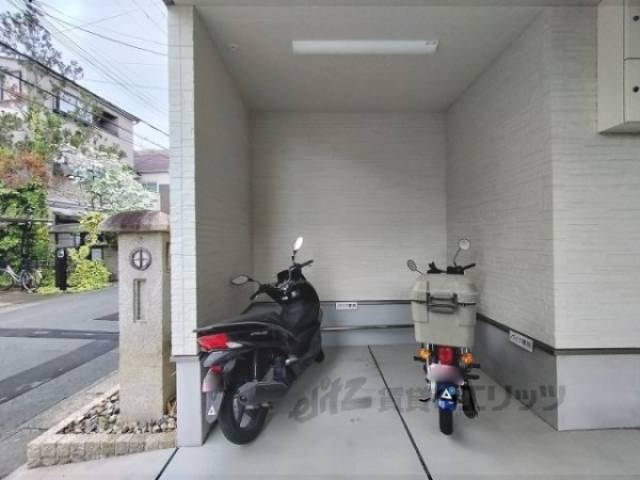 駐輪場　バイク専用