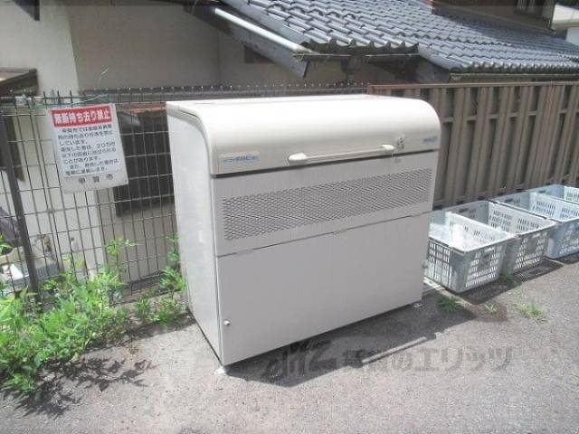 ゴミ置き場