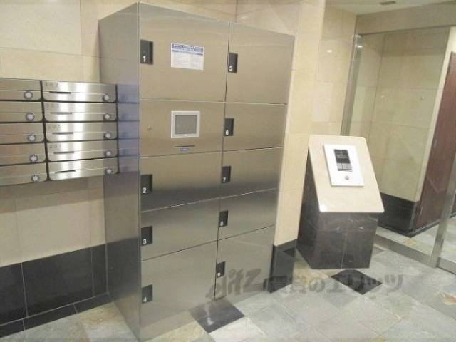 宅配ボックス