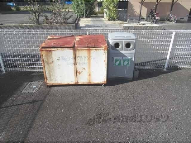 ゴミ置き場
