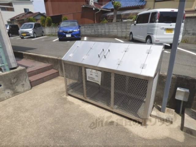 ゴミ置き場