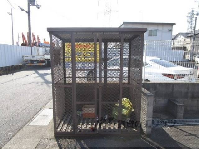 ゴミ置き場