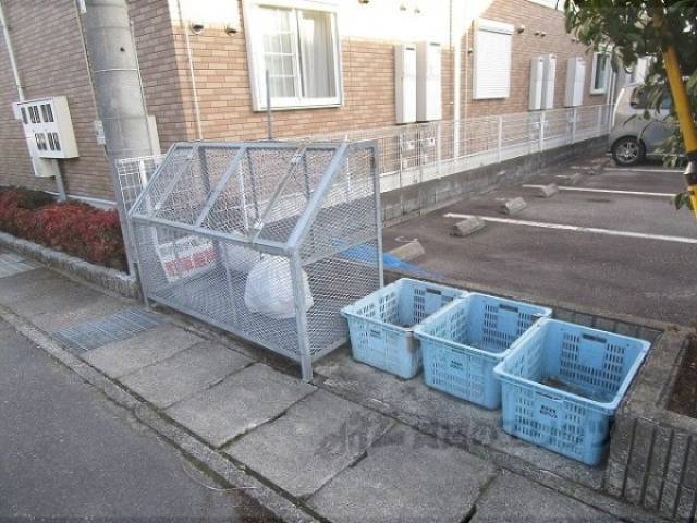ゴミ置き場