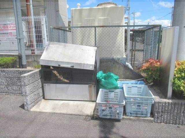 ゴミ置き場