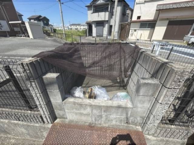 ゴミ置き場