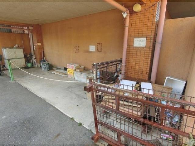 ゴミ置き場