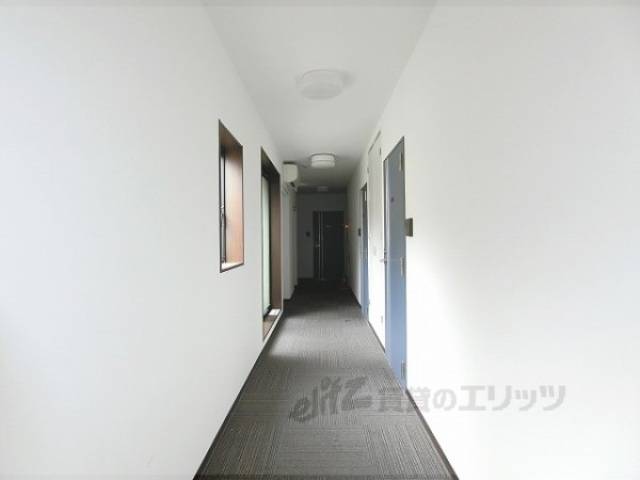 通路　３階