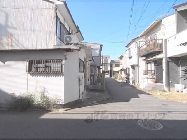 前面道路　正面