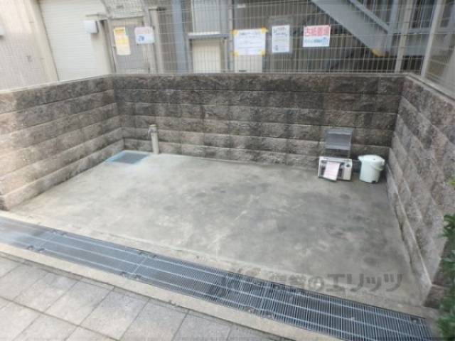 ゴミ置き場