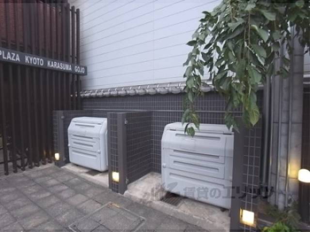 ゴミ置き場　ゴミボックス