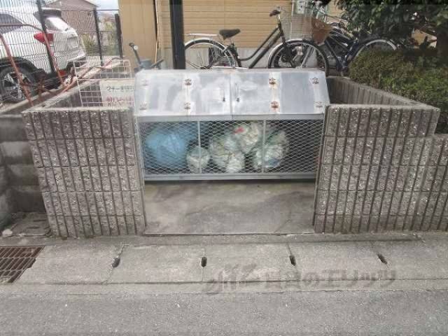 ゴミ置き場