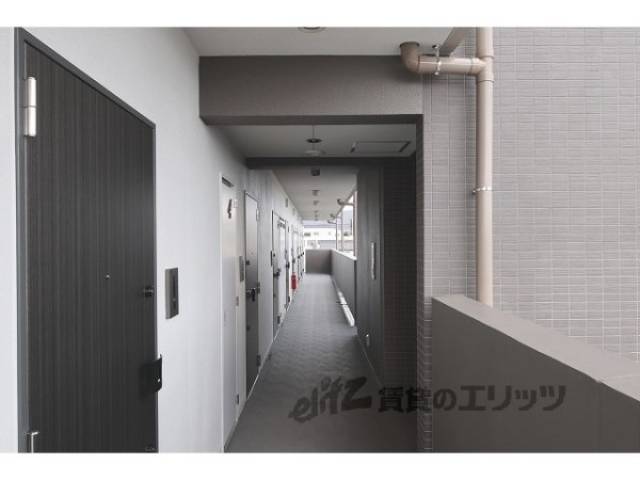 通路　4階