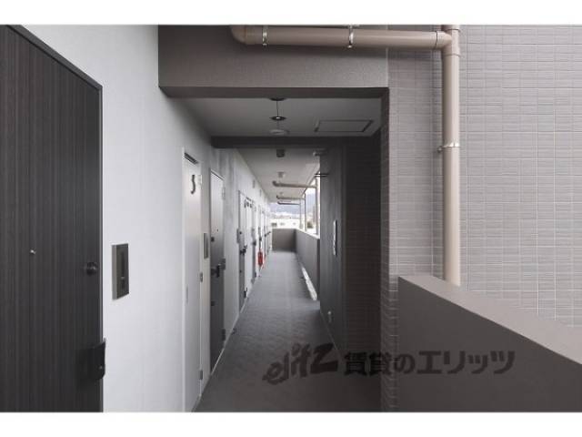通路　5階