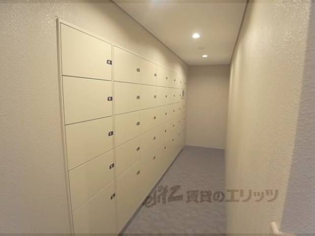 宅配ボックス