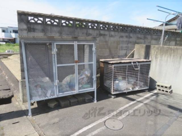 ゴミ置き場